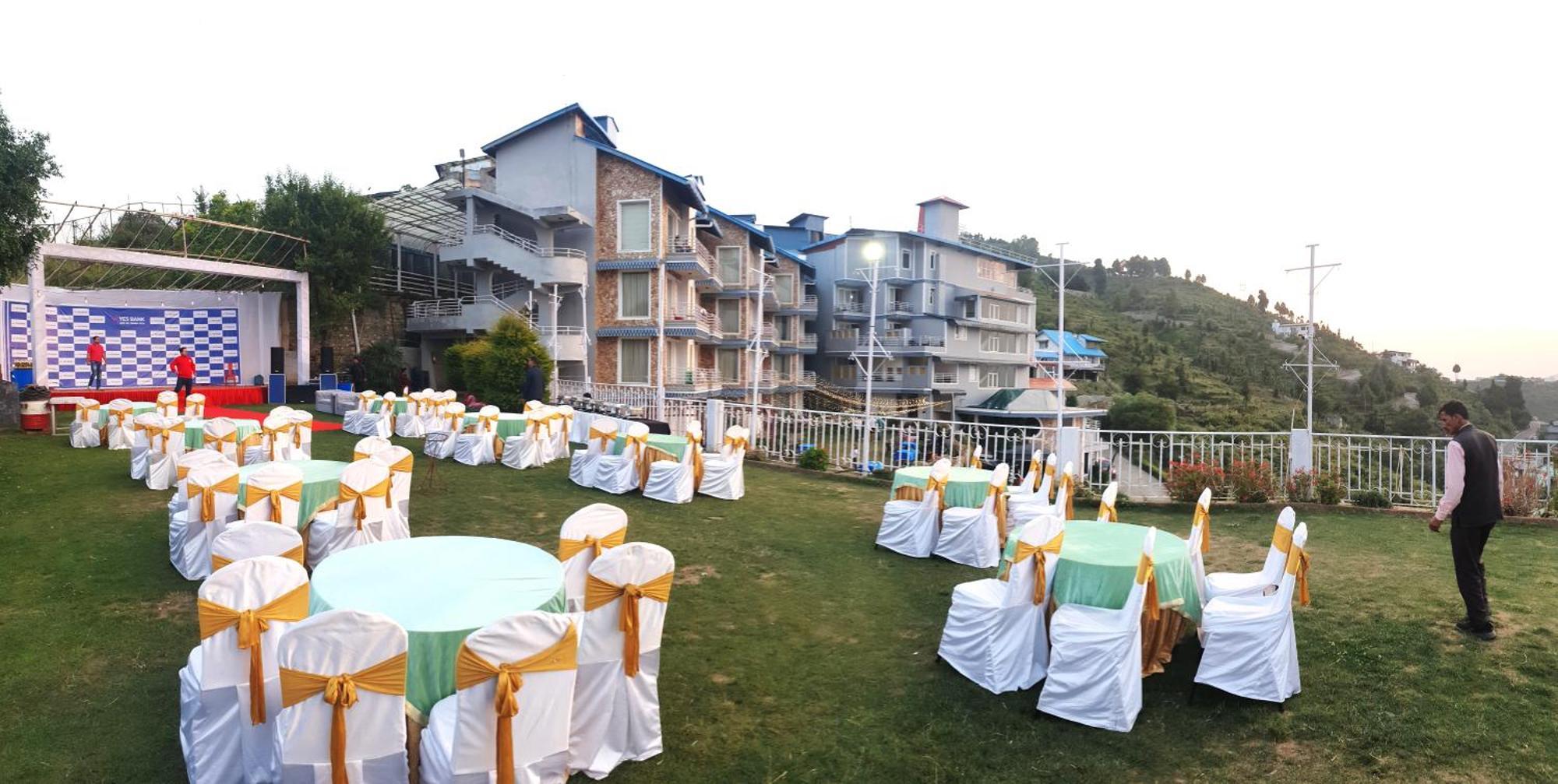คาซา ดรีม เดอะ รีสอร์ต Hotel มุกเตชวาร์ ภายนอก รูปภาพ